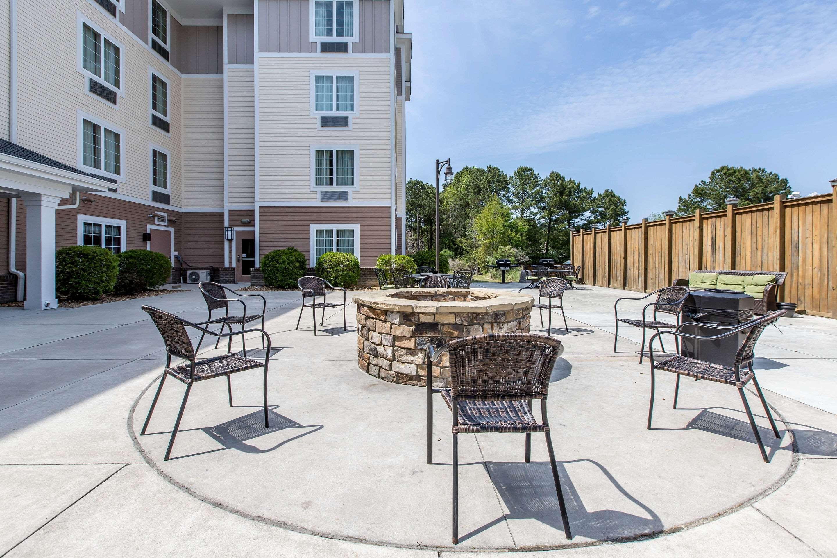 Mainstay Suites Jacksonville Near Camp Lejeune Buitenkant foto