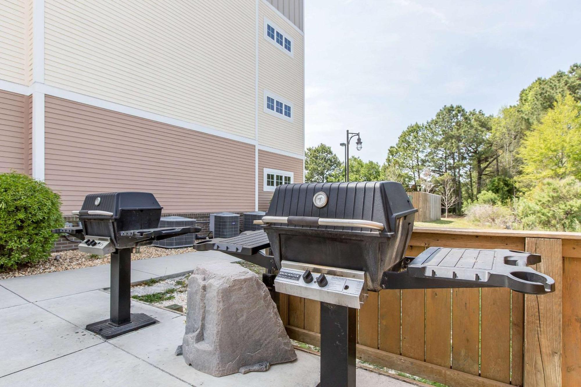 Mainstay Suites Jacksonville Near Camp Lejeune Buitenkant foto