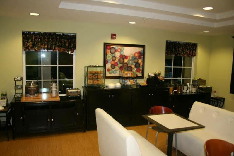 Mainstay Suites Jacksonville Near Camp Lejeune Buitenkant foto